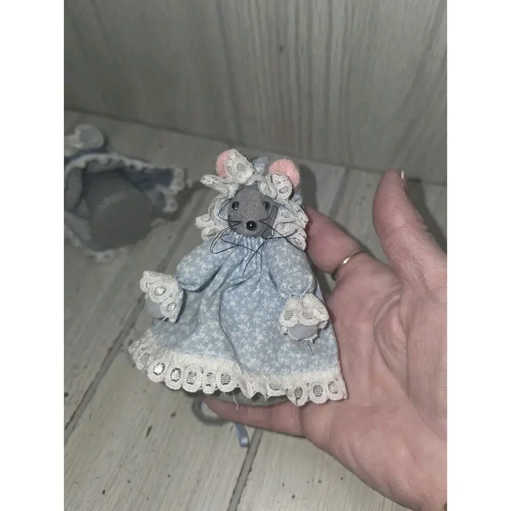 Vtg Hand Made Country Cottage Mice Stuffed Mini Dolls Set Of 2 GrandmaCore 4